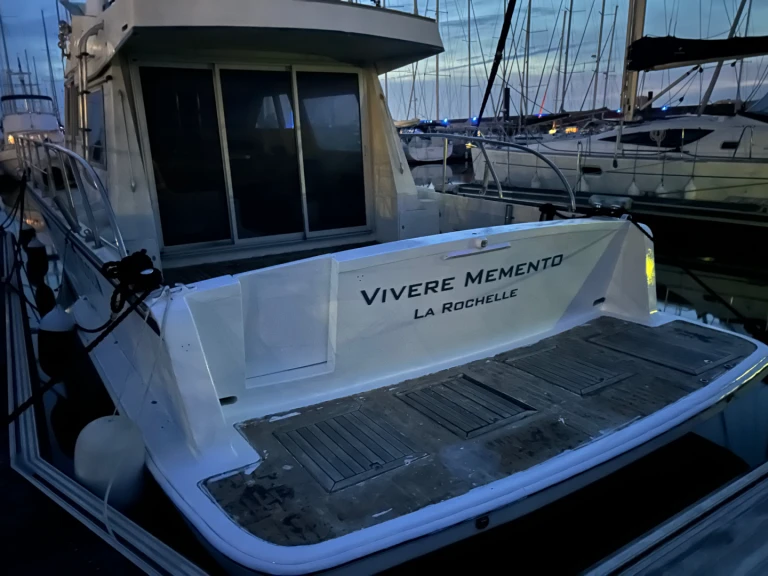 Motorboat rental in La Rochelle - Guy Couach Guy Couach 1400 Fly