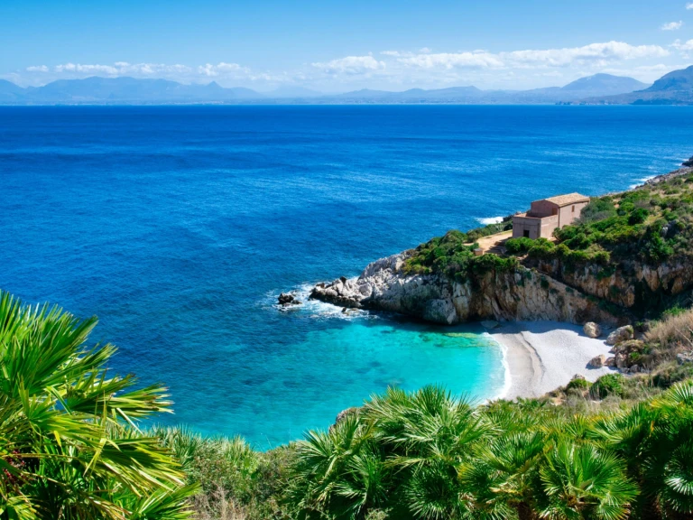 Rent a Altamarea Wave 19 Castellammare del Golfo