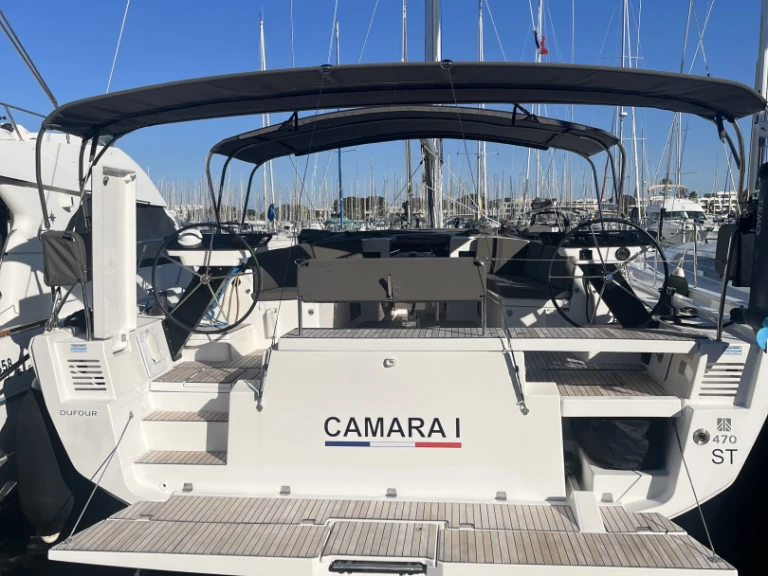 Boat rental Dufour Dufour 470 in Port-Camargue on Samboat