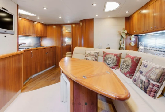 Bareboat Rental Motorboat Sunseeker with a boat licence