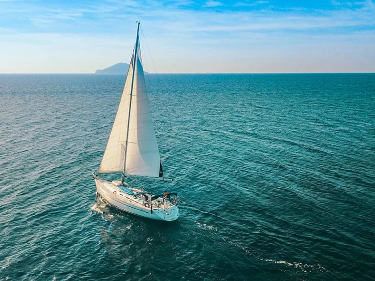 Bareboat Rental Sailboat Bavaria with a boat licence