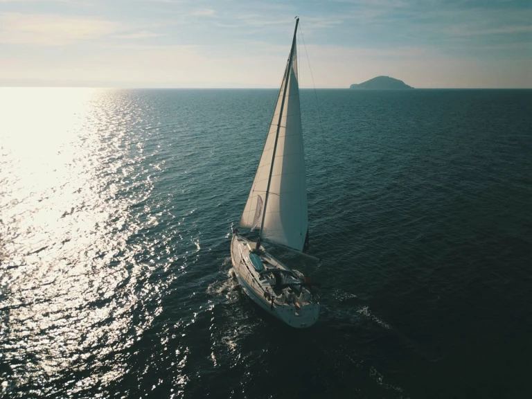 Sailboat for rent Chalkidikís at the best price