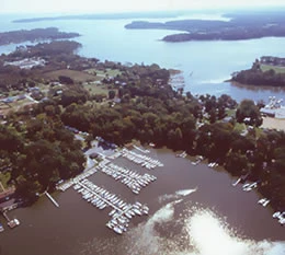 Sailboat for rent Edgewater at the best price
