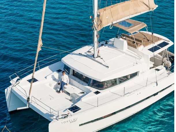 Catamaran for rent Es Jondal at the best price