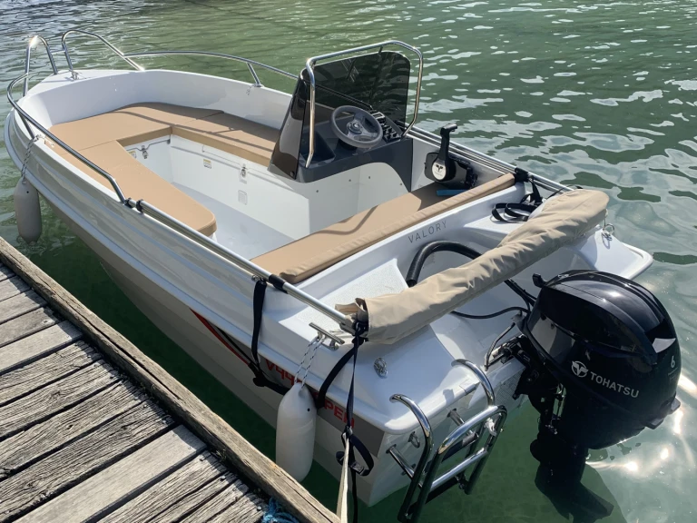 Motorboat for rent Annecy at the best price