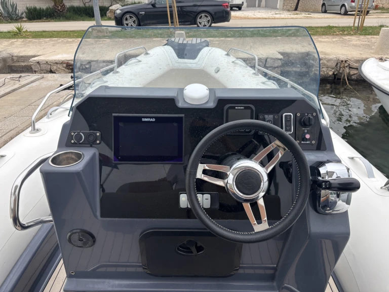 Bareboat Rental RIB Zodiac with a boat licence