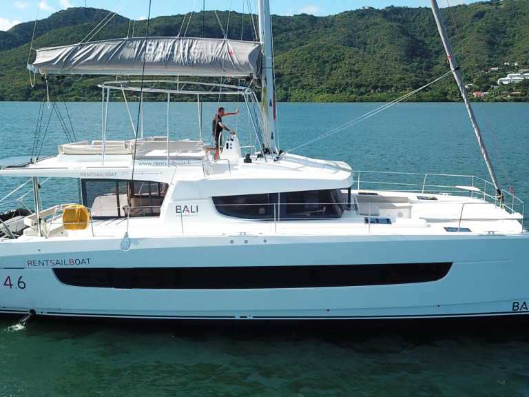 Rent a BALI 4.6 5 CABINES NUM 4 BALI 4.6 5 CABINES NUM 4 Le Marin