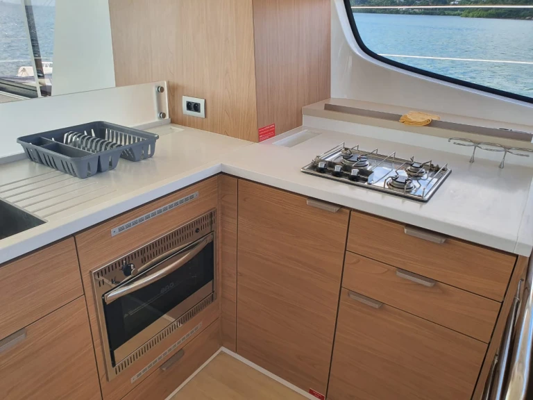 Catamaran rental with or without captain BALI 4.6 5 CABINES NUM 4 Le Marin