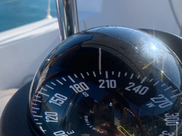 Sailboat for rent Monaco-Ville at the best price