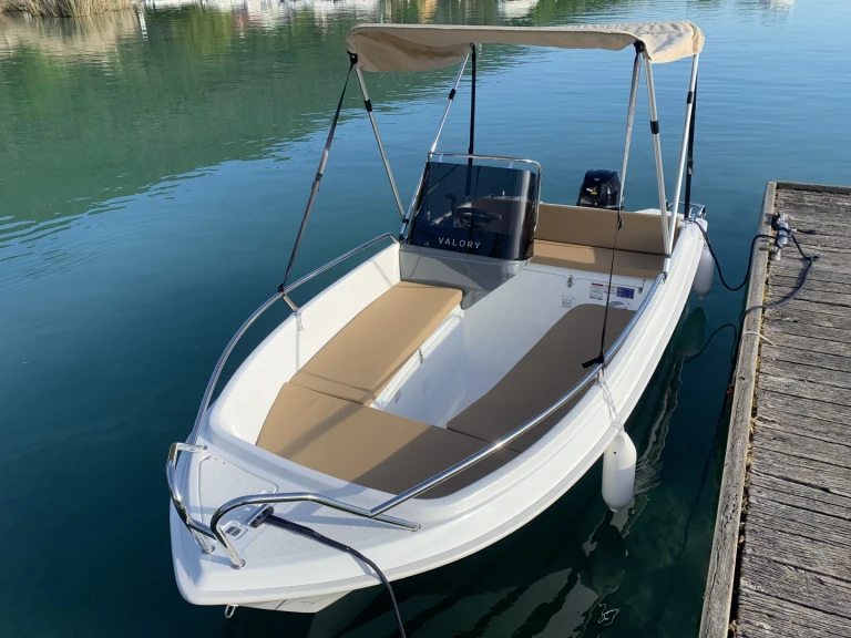 Valory V440 charter bareboat or captained in  Annecy