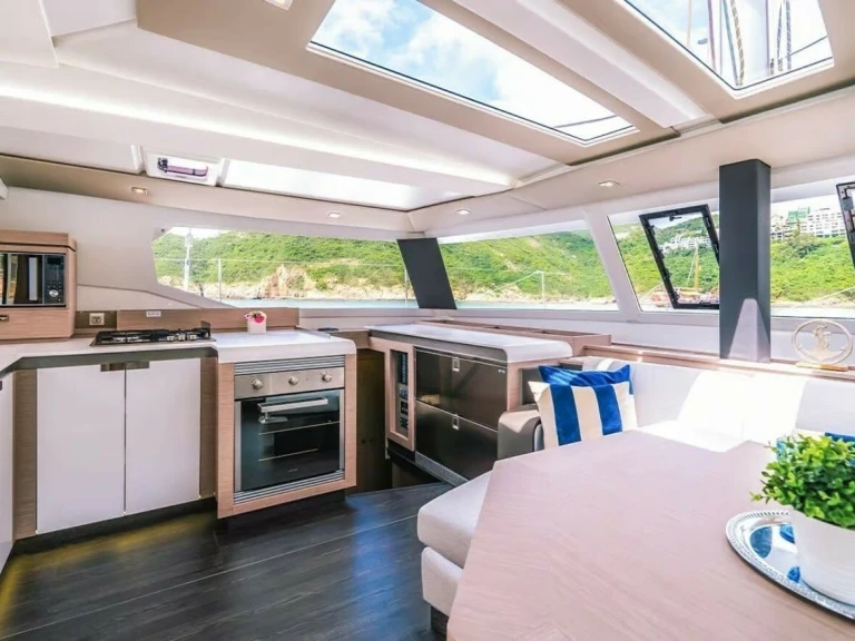 Boat rental Fountaine Pajot Tanna 47 in Ribishi on Samboat