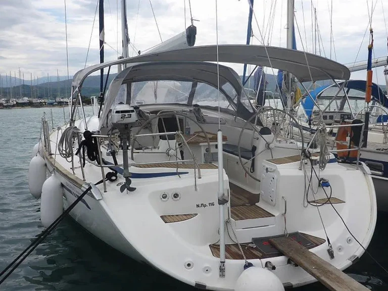 Sailboat for rent Kallithea at the best price