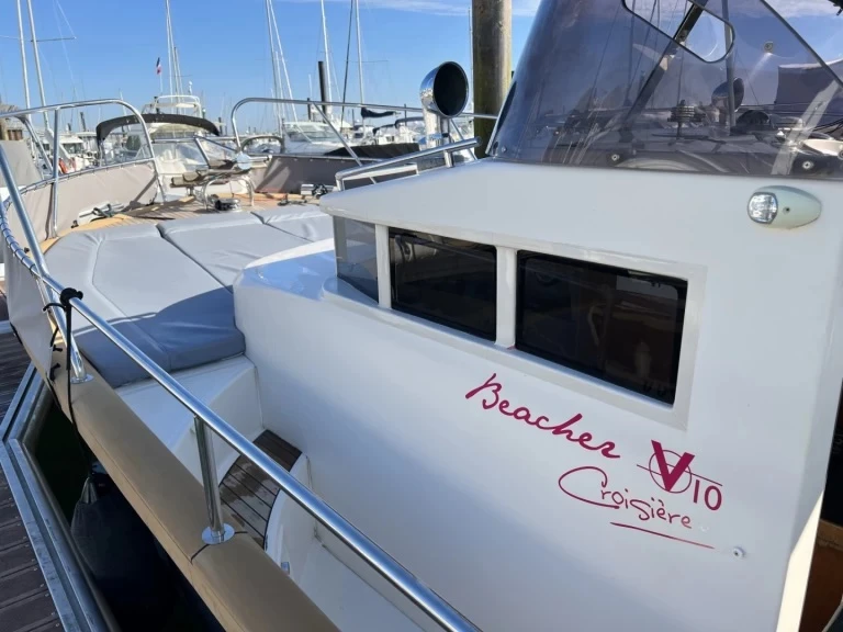 Beacher Beacher V10 Croisière in Arcachon on SamBoat