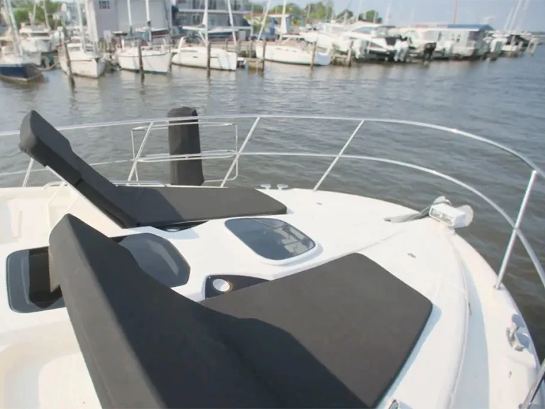 Bareboat Rental Motorboat  with a boat licence