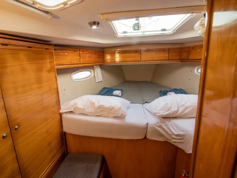 Sailboat for rent Kallithea at the best price