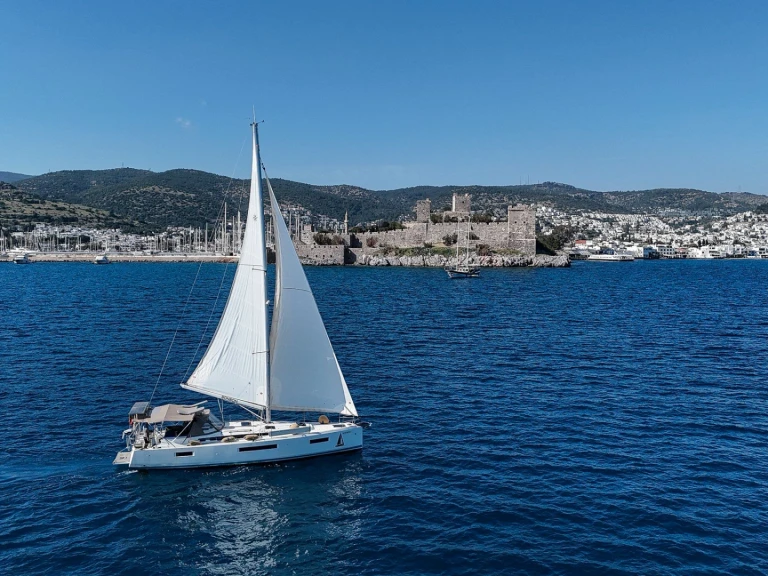 Rent a Jeanneau Sun Odyssey 440 Bodrum