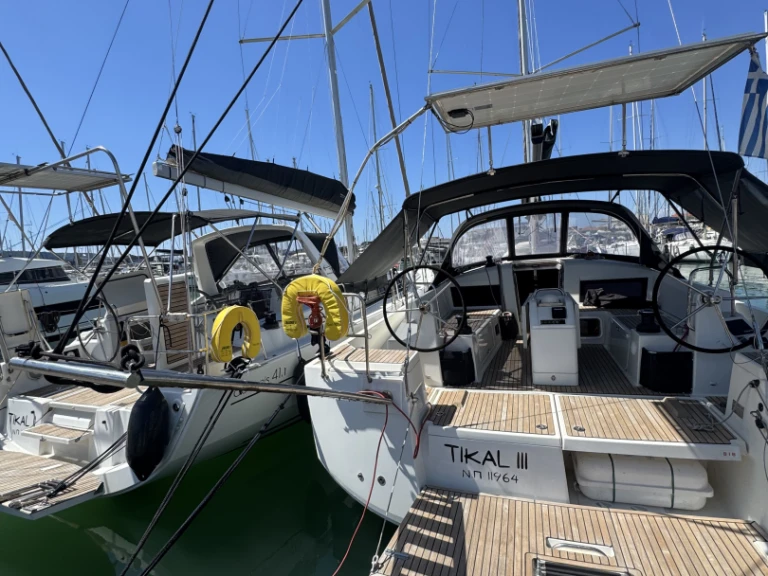 Sailboat rental with or without captain Jeanneau Lefkáda