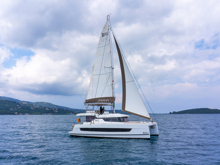 Boat rental Bali Bali Catspace Voile in Lefkáda on Samboat