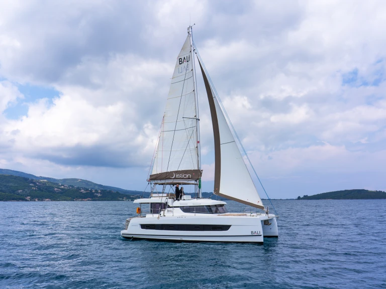 Boat rental Bali Bali Catspace Voile in Lefkáda on Samboat