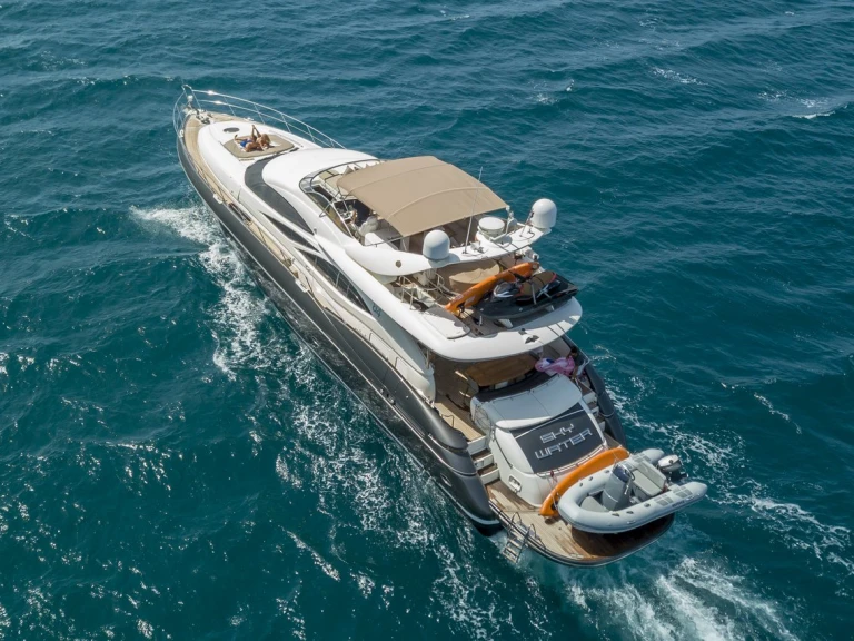 Boat rental Sunseeker Sunseeker Manhattan 84 in Split on Samboat