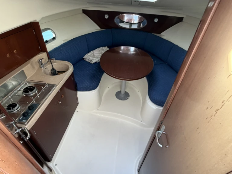 Jeanneau Leader 805 in Saint-Raphaël on SamBoat