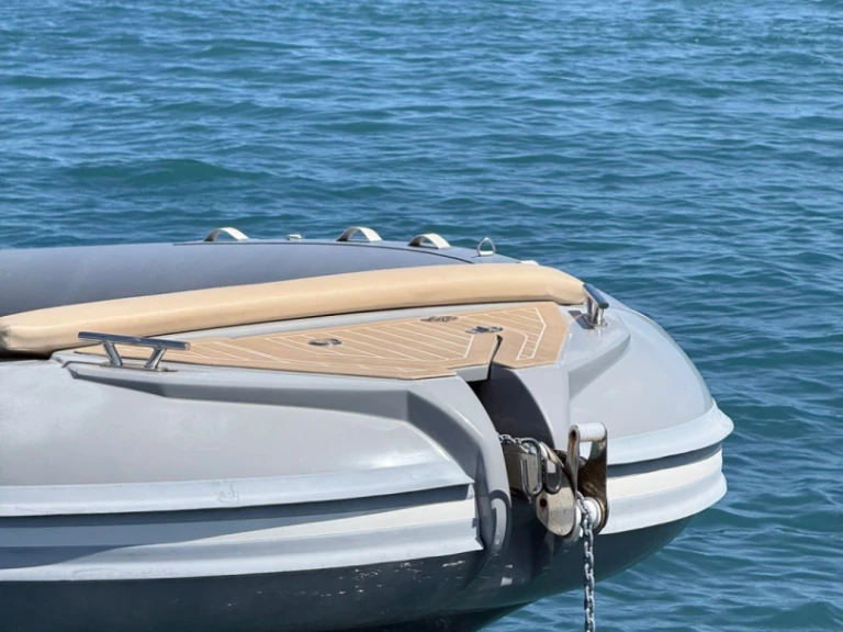 Boat rental Salpa Salpa Soleil 28 in Antibes on Samboat