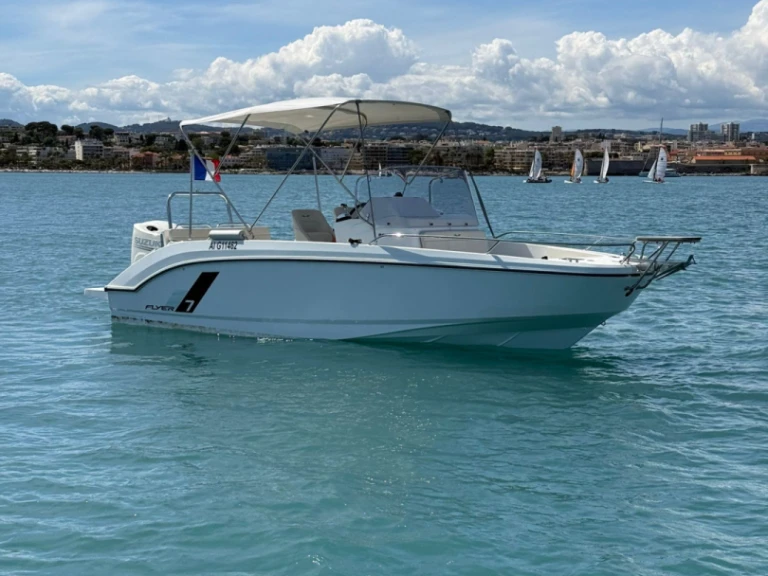 Rent a Bénéteau Flyer 7 SPACEdeck Antibes