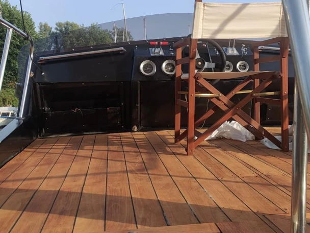 Motorboat rental in Angera - Posillipo Martinica 42 