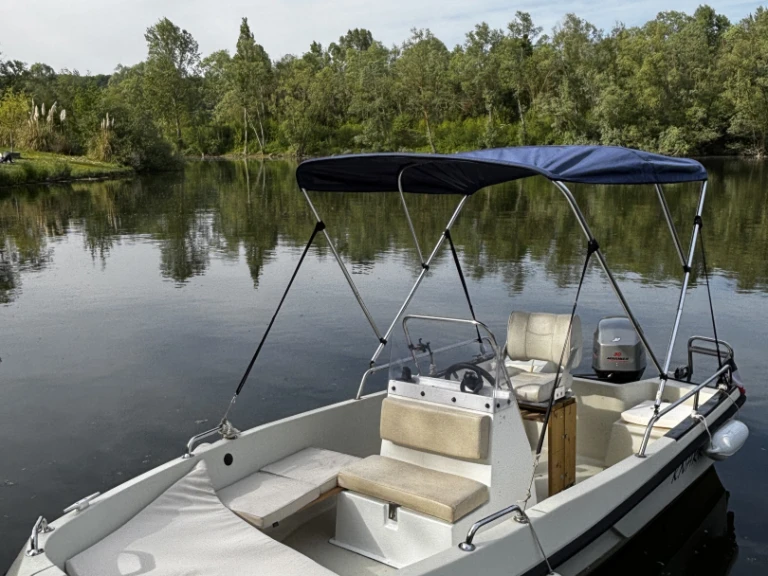 Motorboat rental with or without captain Elan Villennes-sur-Seine