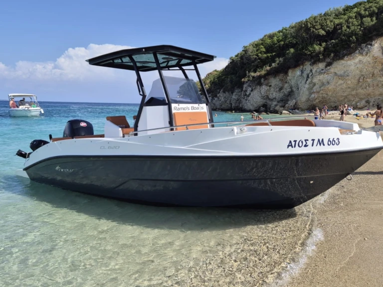 Nireus CL 620 in Zakynthos on SamBoat