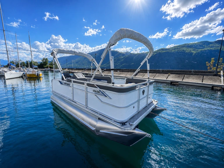 Motorboat for rent Aix-les-Bains at the best price
