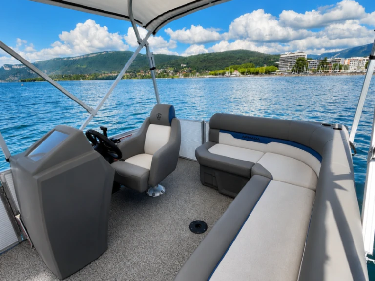 Armada Zen 167 in Aix-les-Bains on SamBoat