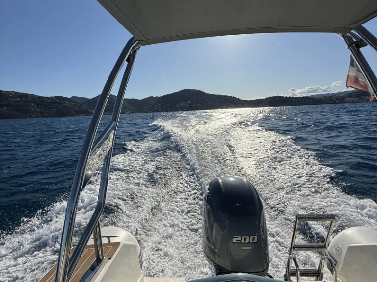 Capelli Capelli 700 Sun charter bareboat or captained in  Cannes