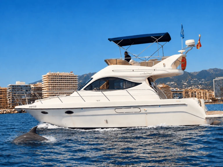 Luxury Yacht for rent Fuengirola at the best price