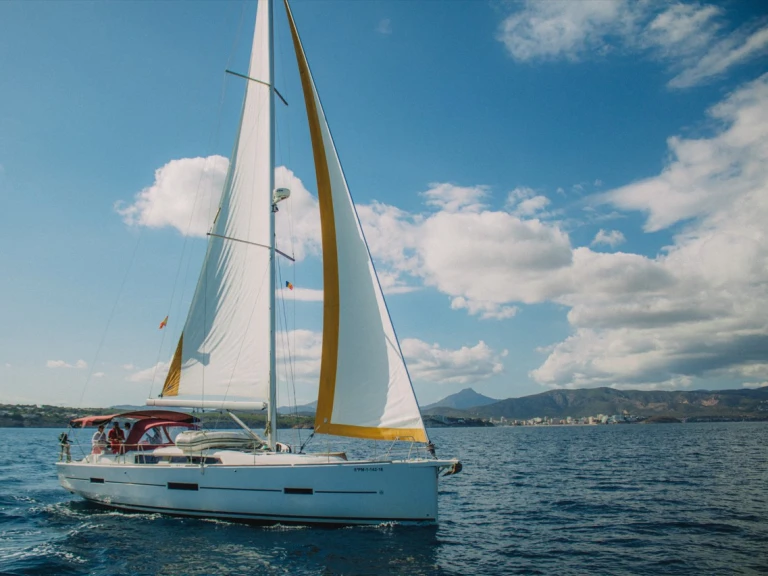 Boat rental Dufour Dufour 460 Grand Large in Palma de Mallorca on Samboat