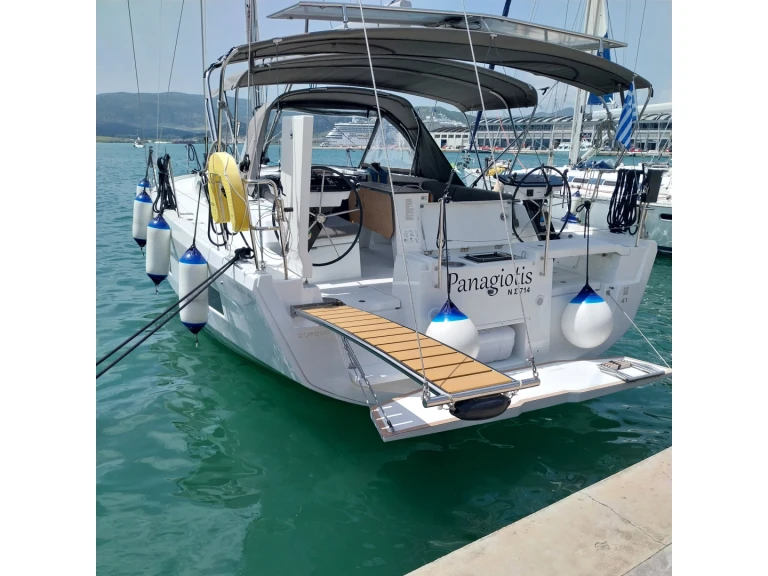 Bareboat Rental Sailboat Dufour with a boat licence