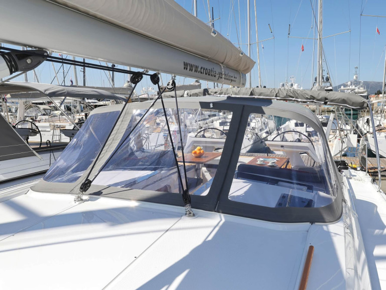 Boat rental Hanse Hanse 460 in Sukošan on Samboat