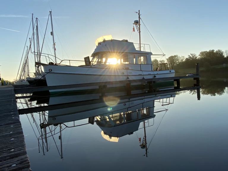 Motorboat for rent Gemeente Veere at the best price