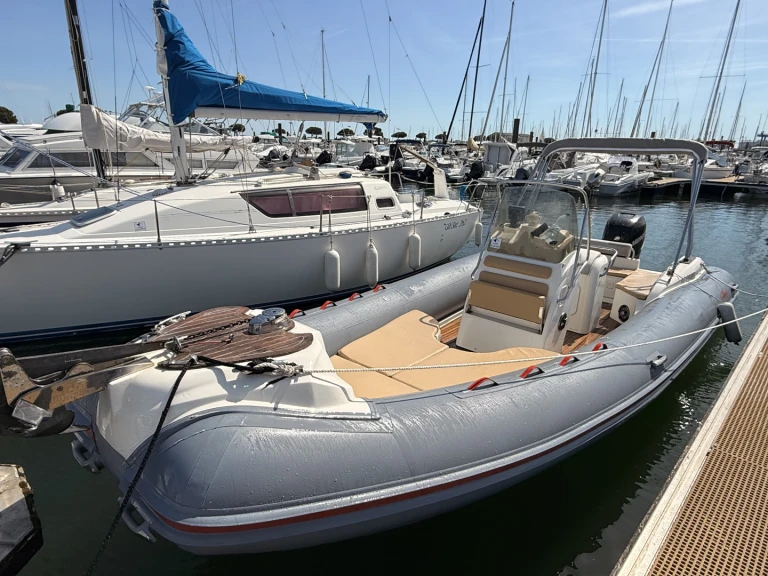 Bareboat Rental RIB Nuova Jolly with a boat licence