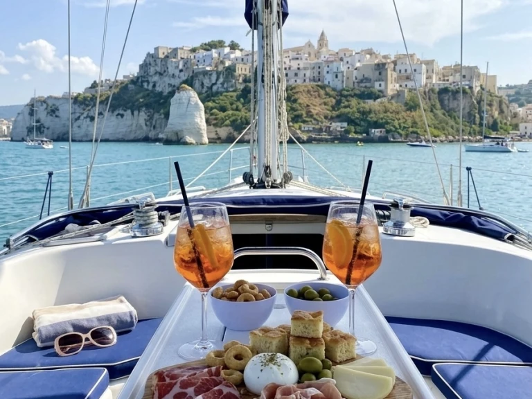 Sailboat for rent Vieste at the best price