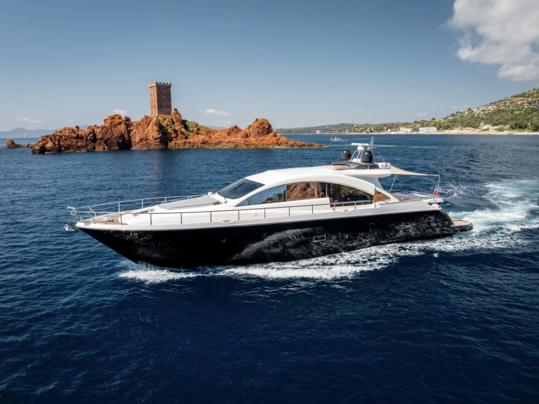 Aicon 72 SL charter bareboat or captained in  Saint-Tropez
