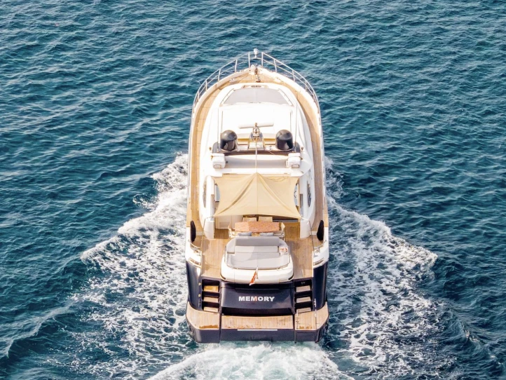 Aicon 72 SL in Saint-Tropez on SamBoat
