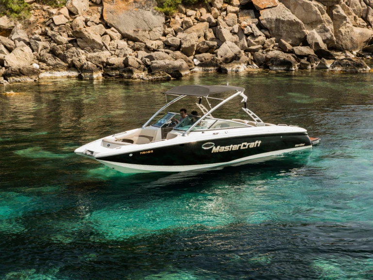 Bareboat Rental Motorboat Mastercraft with a boat licence
