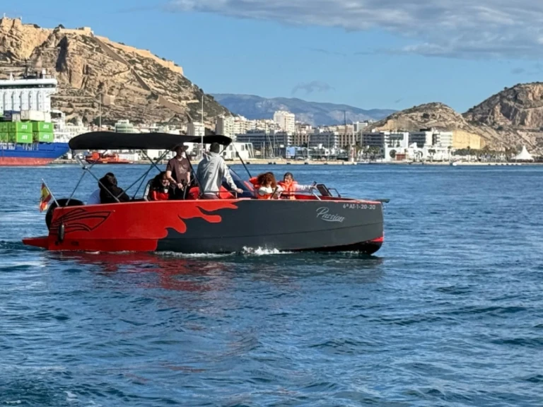 Rent a Nuva Nuva M6 Open Alicante