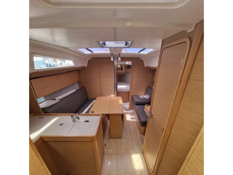 Boat rental Dufour Dufour 360 Grand Large in Cagliari on Samboat