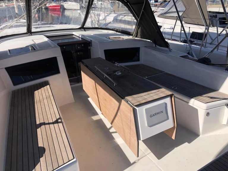 Boat rental Dufour Dufour 470 in Cagliari on Samboat