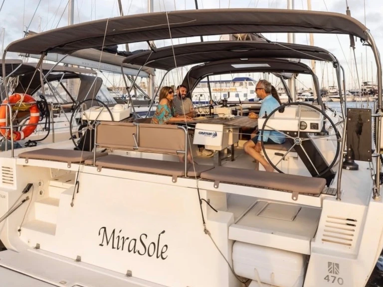 Dufour Dufour 470 in Cagliari on SamBoat