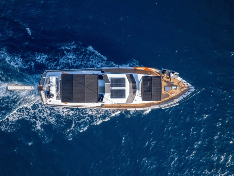 Luxury Yacht rental with or without captain Cantieri Di Pisa Mikrolimano