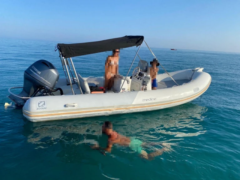 Rent a Zodiac Medline France