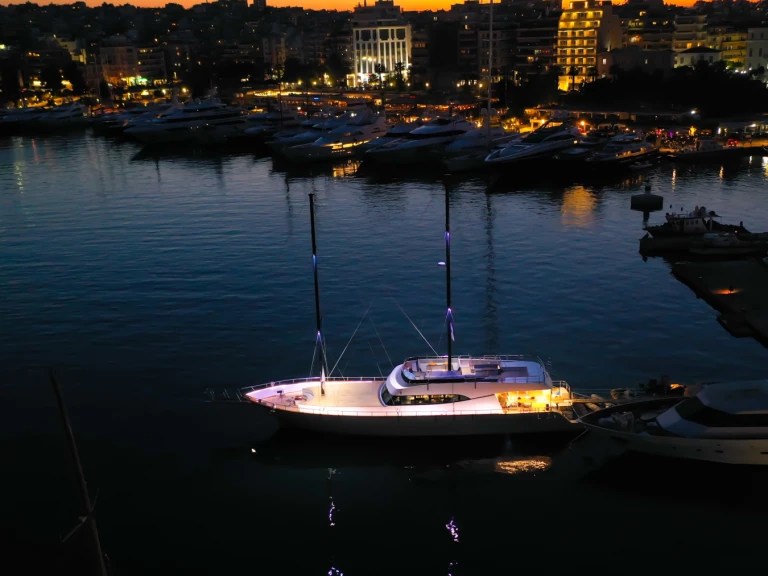 Sailboat for rent Athens at the best price